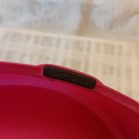 Greenbrier Kennel Club Round Pink Pet Bowl - Picture 5 of 6